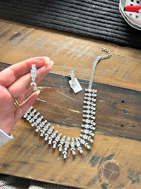 NWT Aster White Finish Zircon Necklace Set Silver